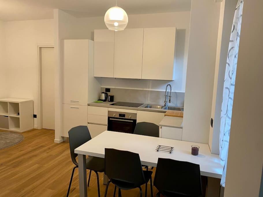 Casa Motti, Accogliente Appartamento Ristrutturato In Repubblica Milan Luaran gambar